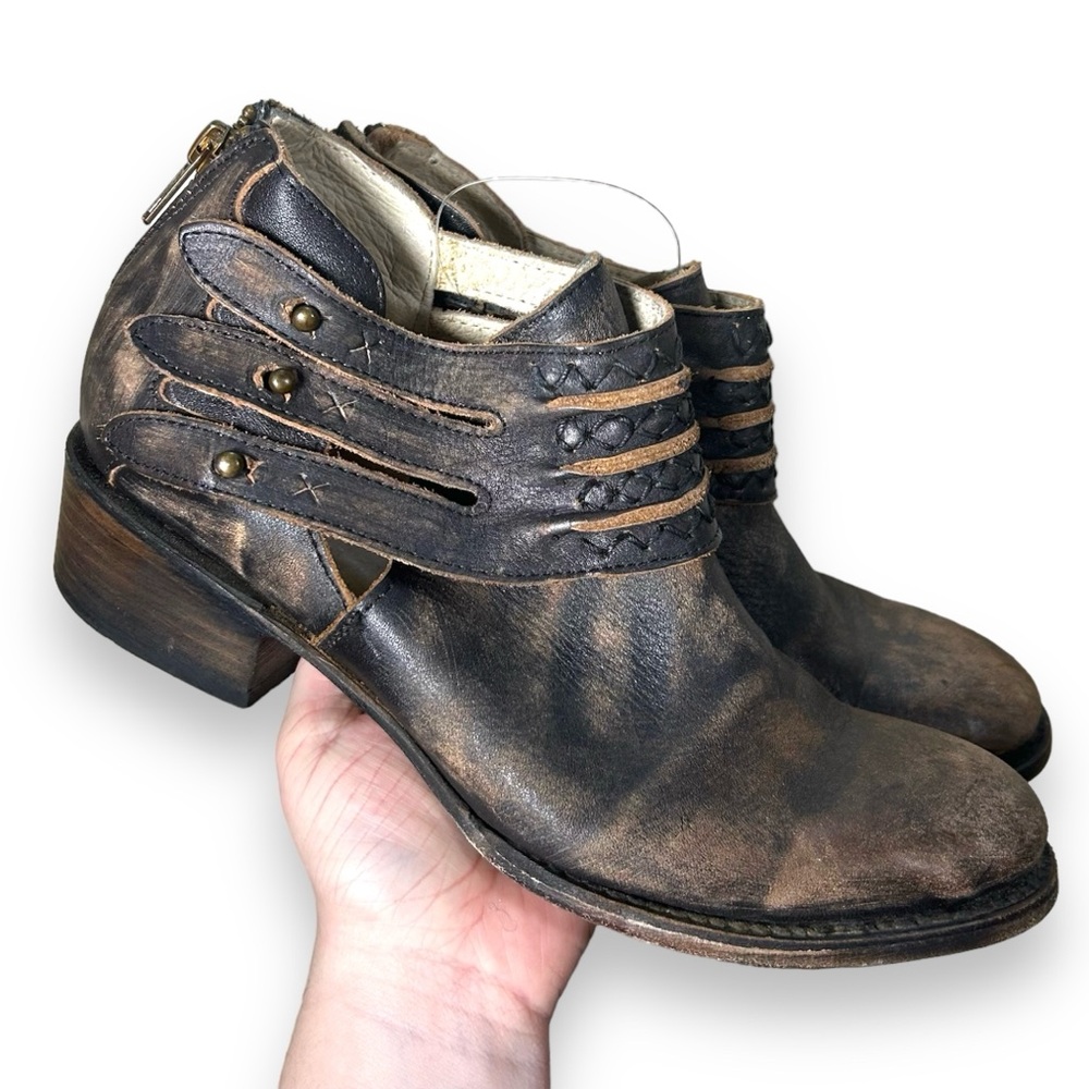 Freebirds By Steven Slay Brown Distressed Leather Ankle Buckle Booties Size 8